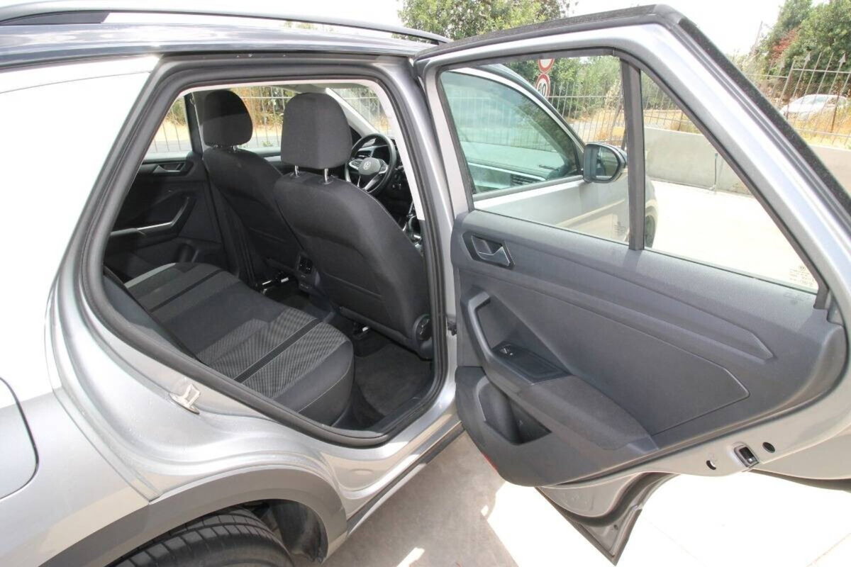Volkswagen T-Roc 2.0 tdi Life 150cv dsg (18)