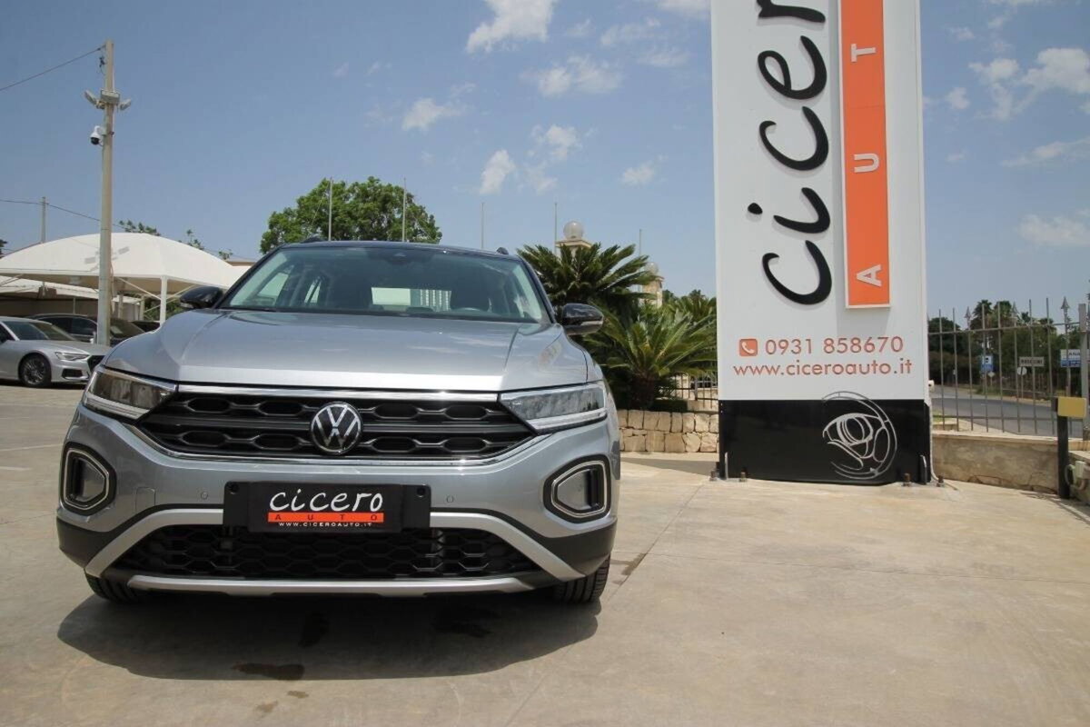 Volkswagen T-Roc 2.0 tdi Life 150cv dsg (2)