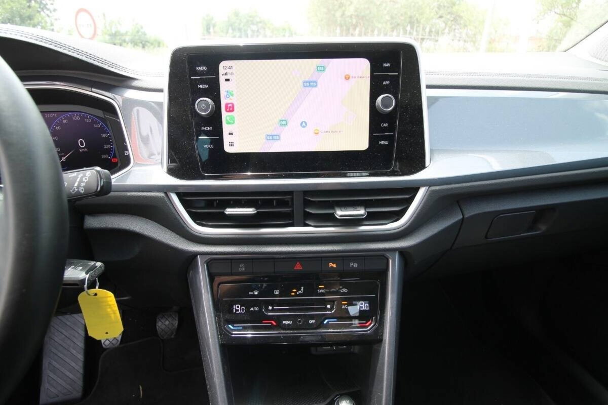Volkswagen T-Roc 1.0 tsi Style 115cv (12)