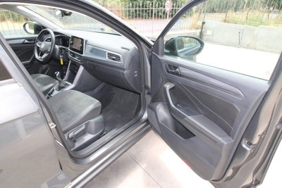 Volkswagen T-Roc 1.0 tsi Style 115cv (19)