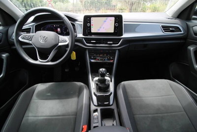 Volkswagen T-Roc 1.0 tsi Style 115cv (8)