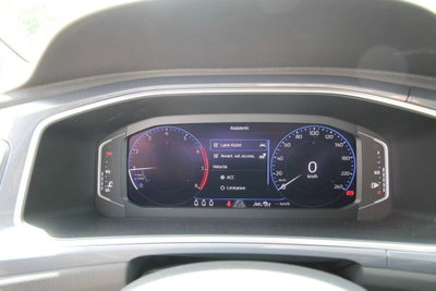 Volkswagen T-Roc 1.0 tsi Style 115cv (9)