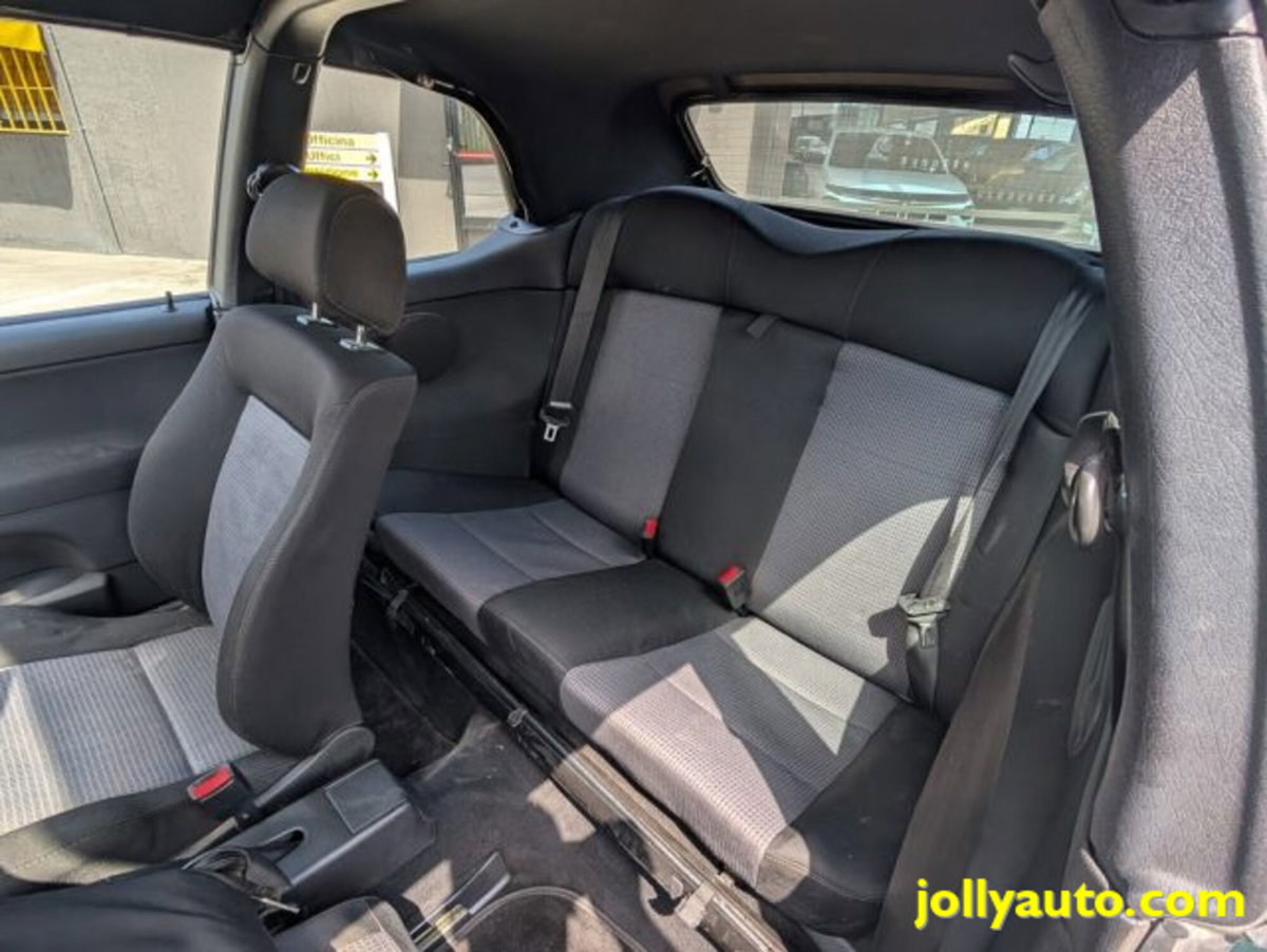 Volkswagen Golf Cabrio 1.6 cat Highline (17)