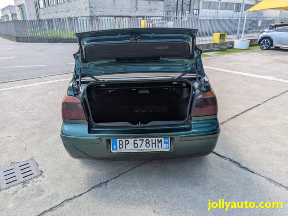 Volkswagen Golf Cabrio 1.6 cat Highline (7)