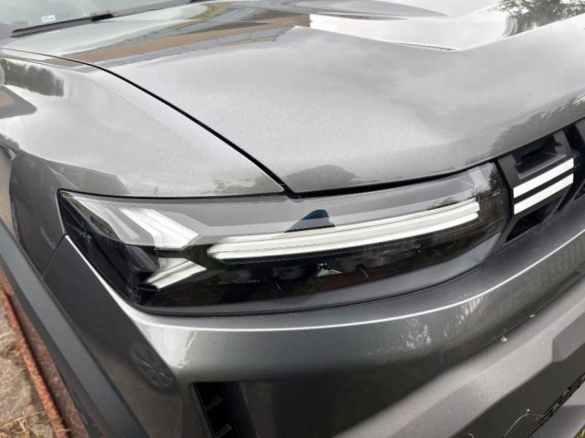 Dacia Duster 1.6 hybrid Expression 140cv (4)