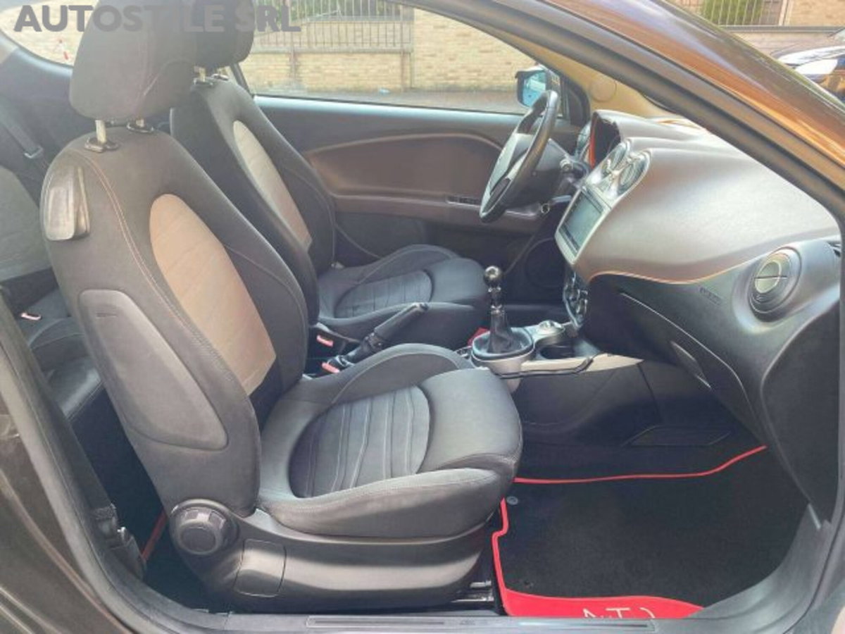 Alfa Romeo MiTo 1.4 105 CV M.air S&S Distinctive (14)