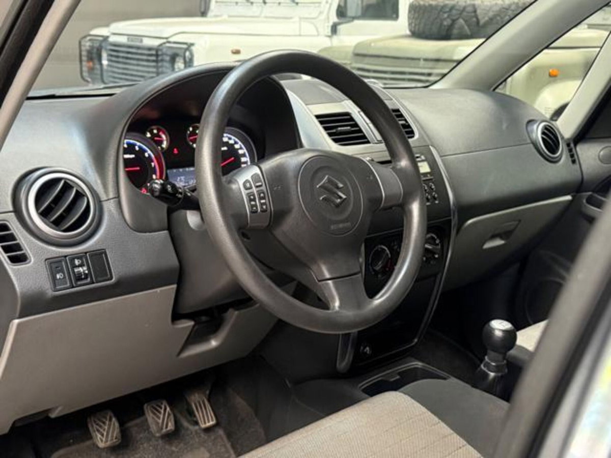 Suzuki SX4 16V Outdoor Line GL (9)