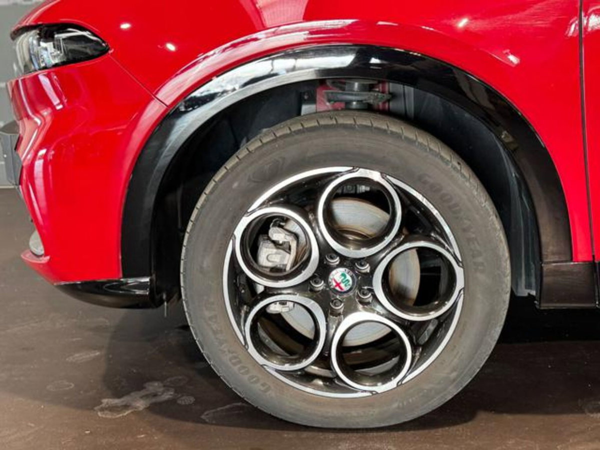 Alfa Romeo Tonale 1.3 phev Sprint Q4 280cv at6 (8)