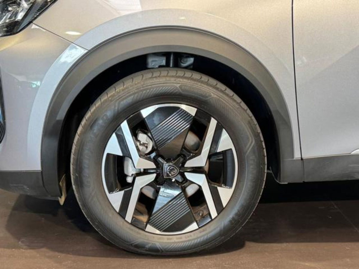 Peugeot 2008 PureTech 100 S&S Allure (8)