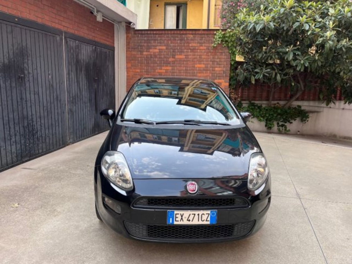 Fiat Punto 1.3 MJT II 75 CV 5 porte Easy (3)