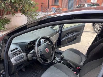 Fiat Punto 1.3 MJT II 75 CV 5 porte Easy (8)