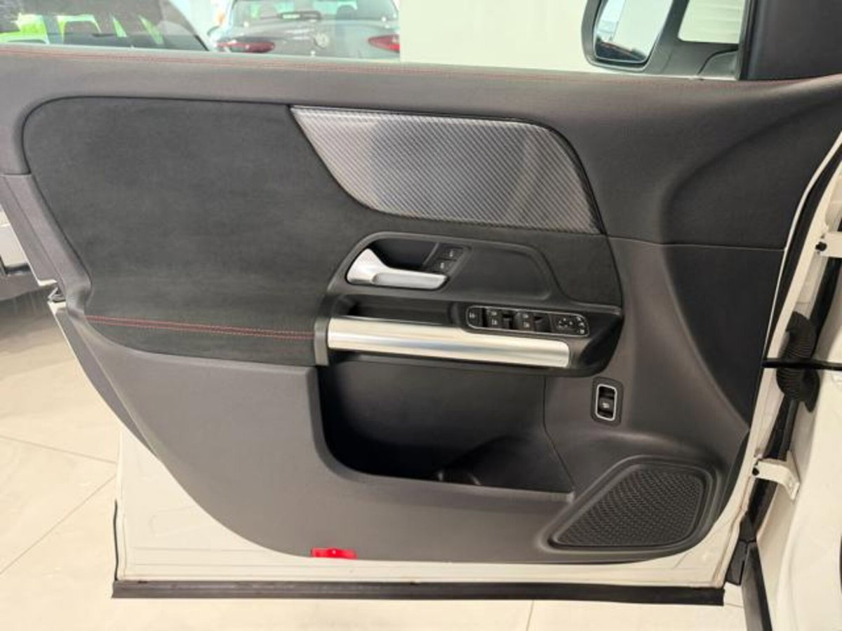 Mercedes-Benz GLA SUV 200 Automatic Premium (19)