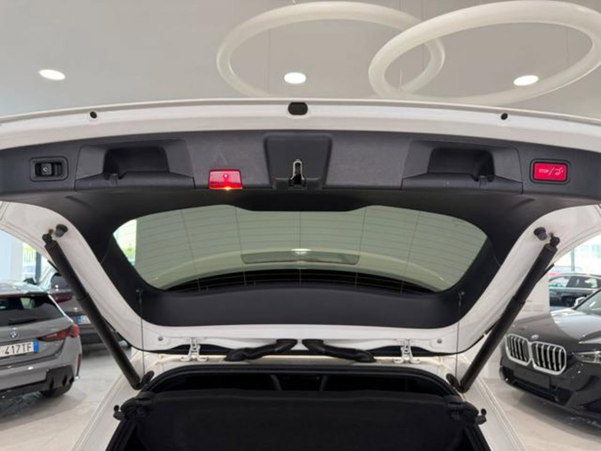 Mercedes-Benz GLA SUV 200 Automatic Premium (6)