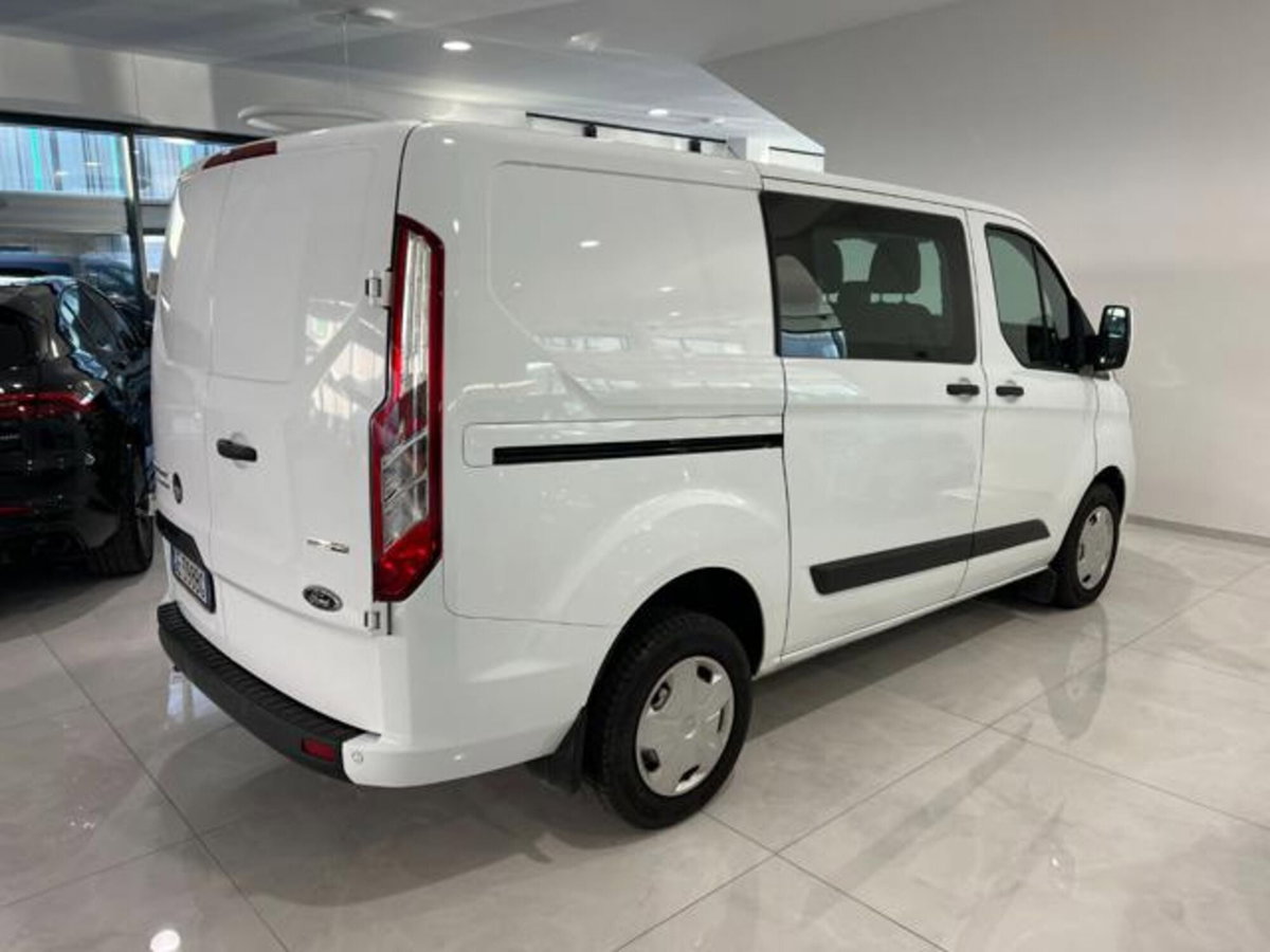 Ford Transit Custom Furgone 300 2.0 EcoBlue Hybrid 130 PC-DC Furg.Titan. (4)