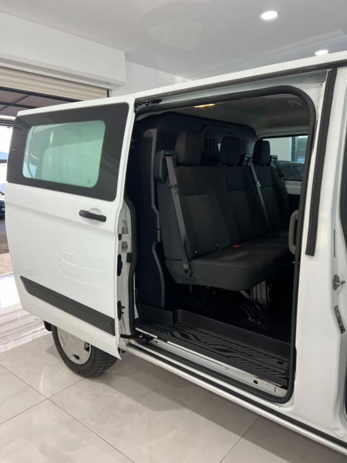 Ford Transit Custom Furgone 300 2.0 EcoBlue Hybrid 130 PC-DC Furg.Titan. (7)