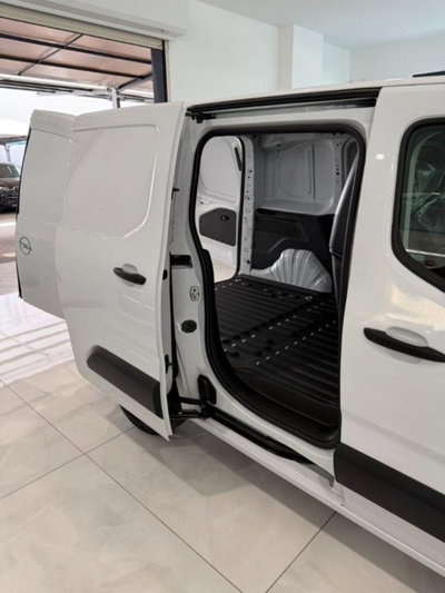 Opel Combo Furgone Cargo 1.5 Diesel 100CV PC 650kg Essentia (6)