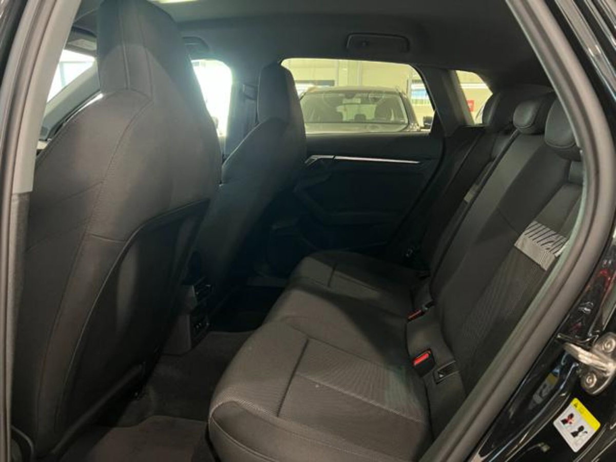 Audi A3 Sportback 35 TDI S tronic S line edition (15)