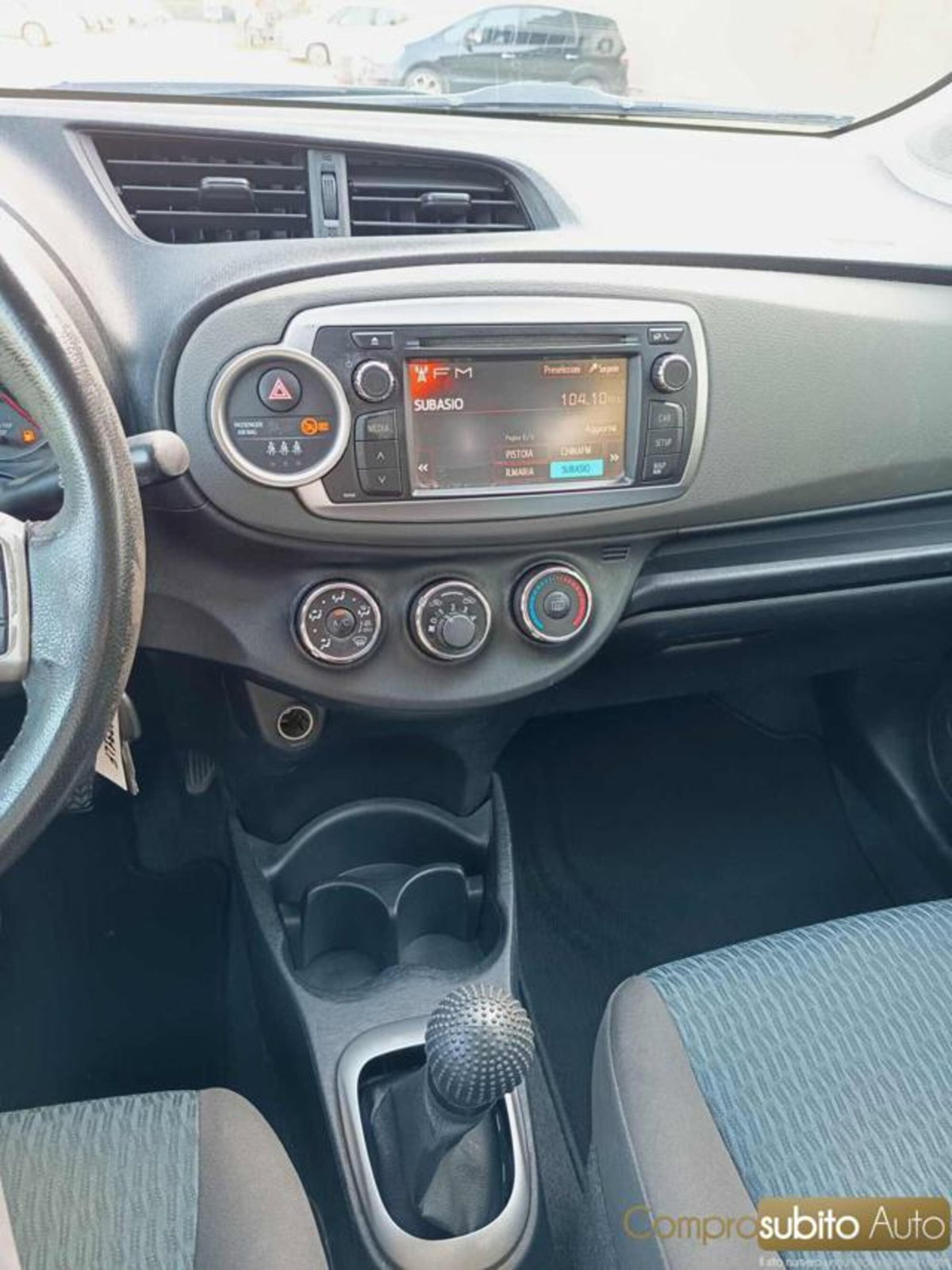 Toyota Yaris 1.0 5 porte (20)