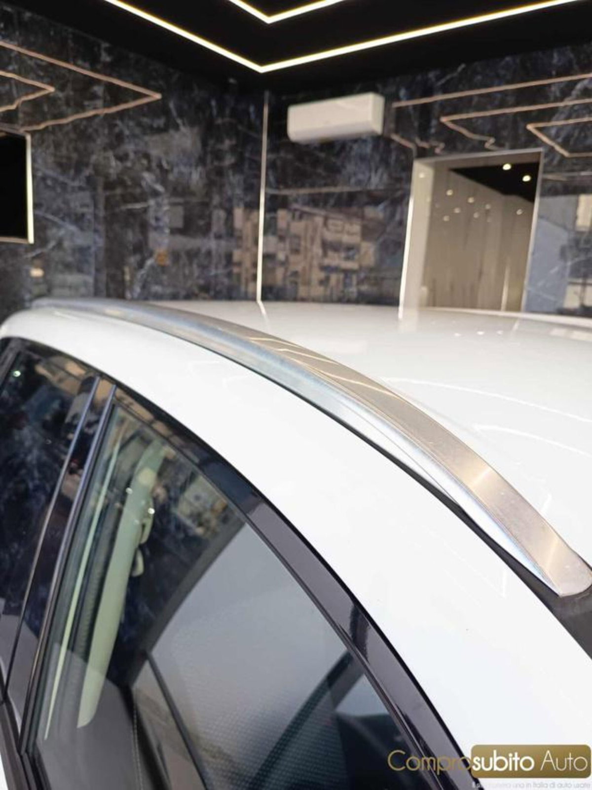 Suzuki Vitara 1.6 DDiS V-Cool (14)