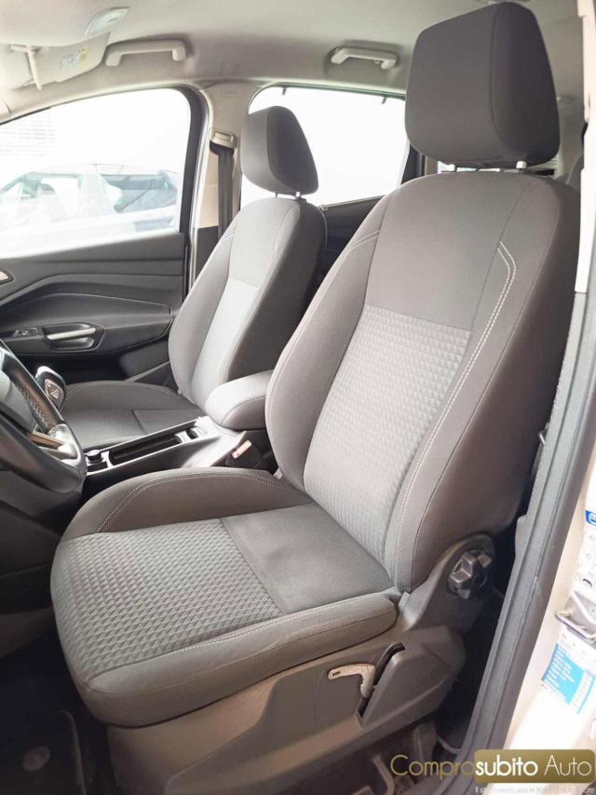 Ford C-Max 1.5 TDCi 120CV Powershift Start&Stop Titanium (15)