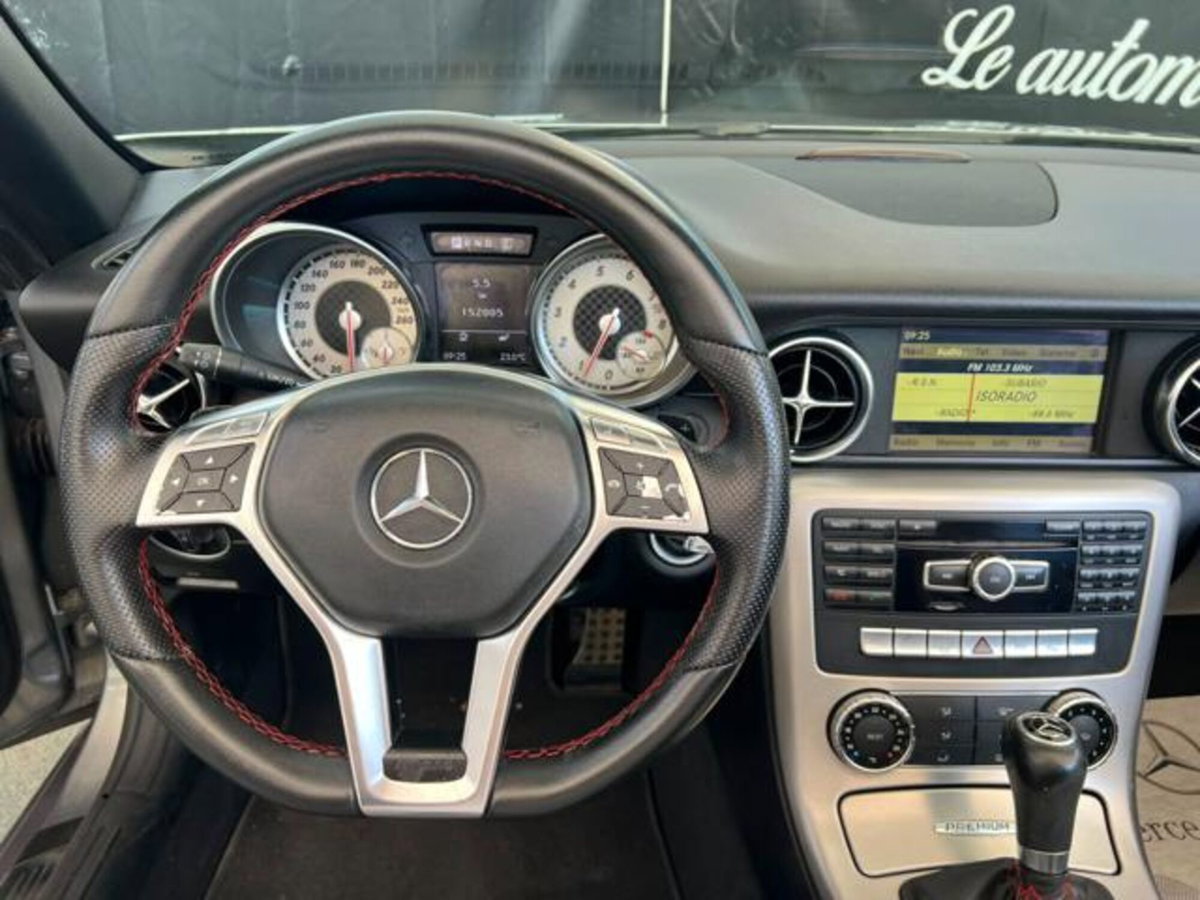 Mercedes-Benz SLK 200 BlueEFFICIENCY Premium (9)