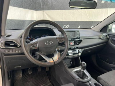 Hyundai i30 Station Wagon 1.6 CRDi 110CV Comfort (9)