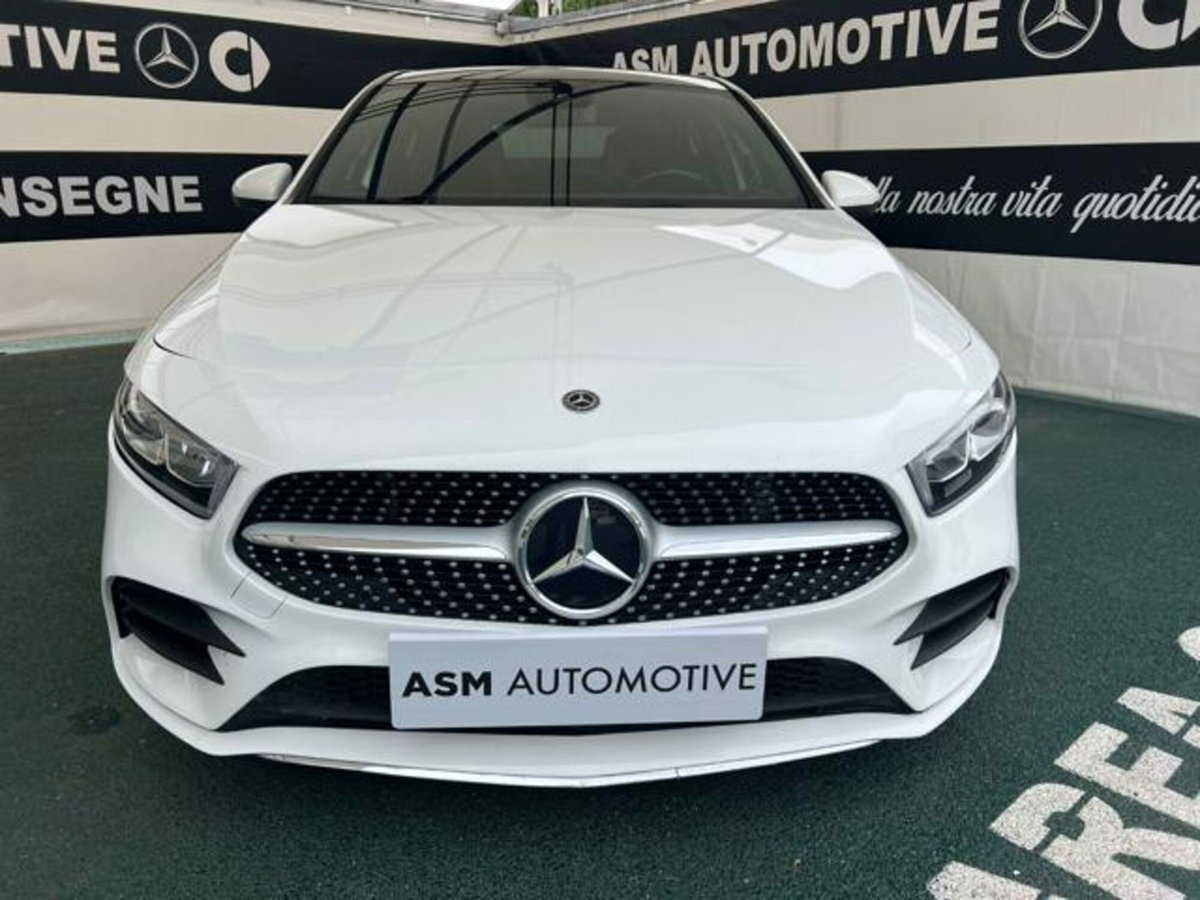 Mercedes-Benz Classe A Sedan 180 d Automatic 4p. Premium (2)