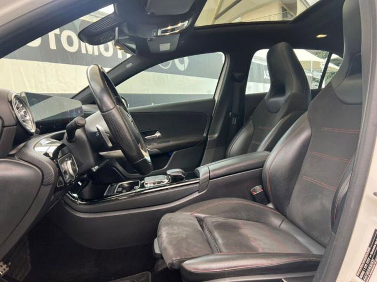 Mercedes-Benz Classe A Sedan 180 d Automatic 4p. Premium (7)