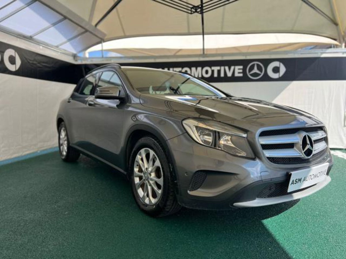 Mercedes-Benz GLA SUV 200 d Business