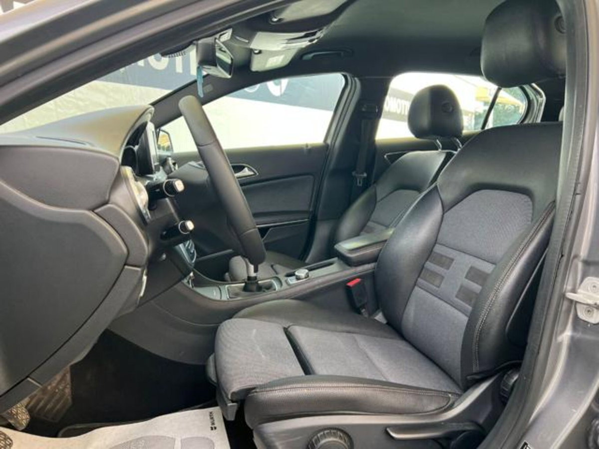 Mercedes-Benz GLA SUV 200 d Business (10)