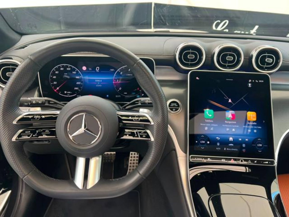Mercedes-Benz GLC SUV 300 d AMG Line Premium Plus 4matic auto (8)