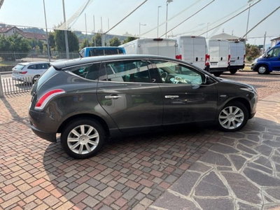 Lancia Delta 1.6 MJT DPF Gold (4)
