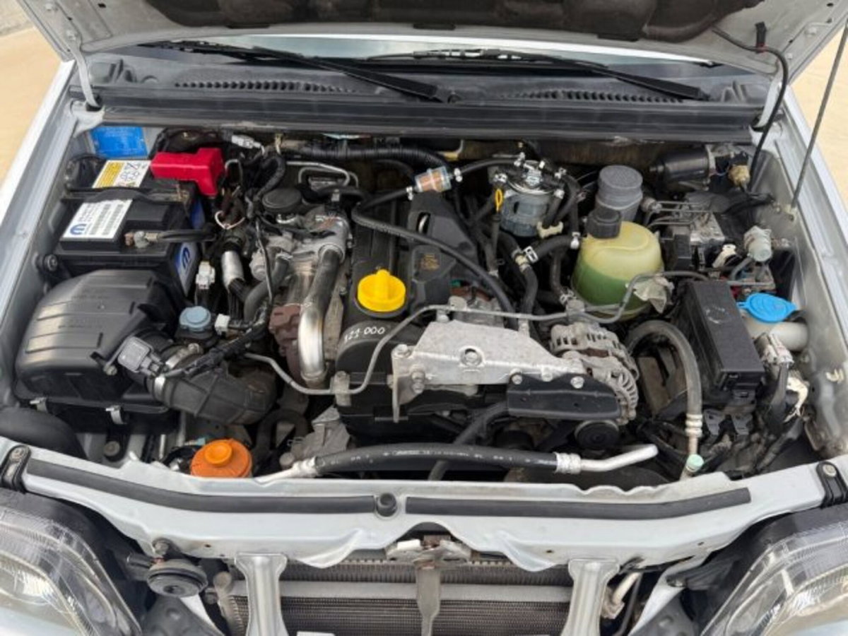 Suzuki Jimny 1.5 DDiS cat 4WD JLX Più (11)