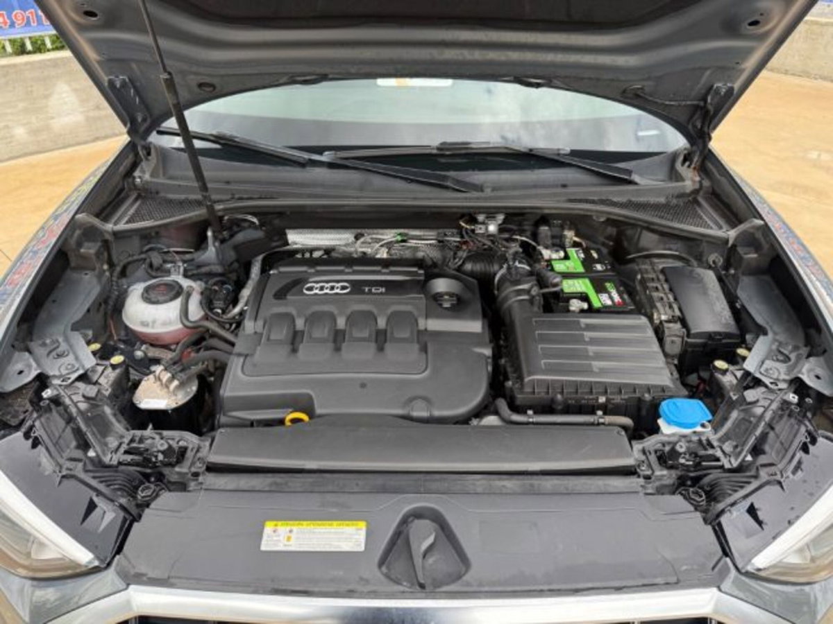 Audi Q3 35 TDI Business (12)