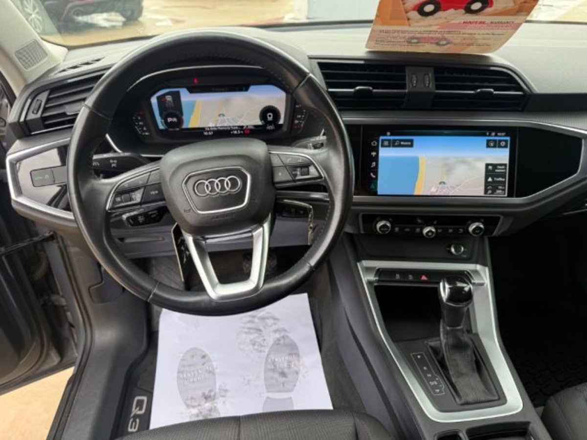 Audi Q3 35 TDI Business (17)