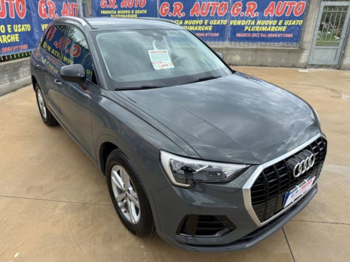 Audi Q3 35 TDI Business (3)