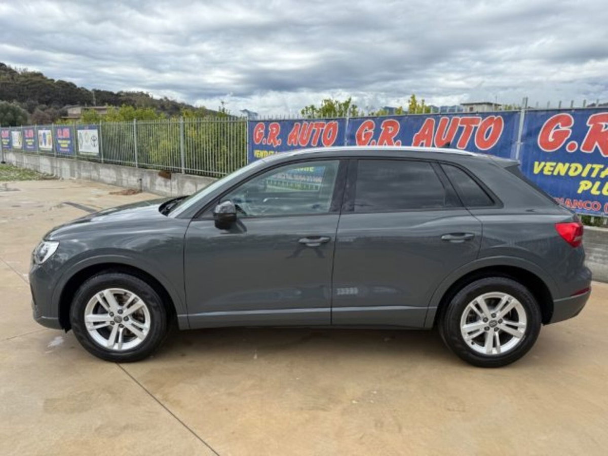 Audi Q3 35 TDI Business (9)