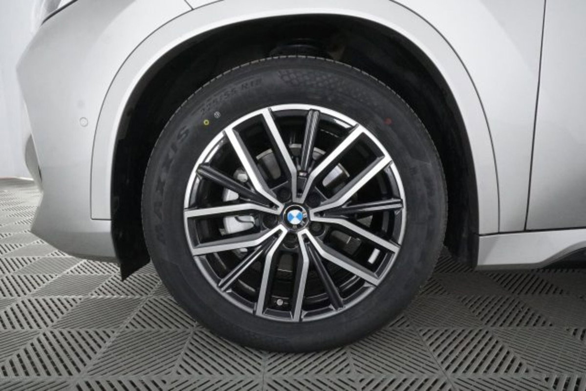 BMW X1 sDrive 18d Msport (8)