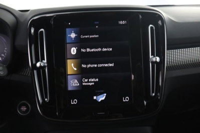 Volvo XC40 T4 Recharge Plug-in Hybrid R-design (11)