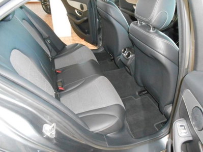 Mercedes-Benz Classe C 220 d Auto Sport (10)