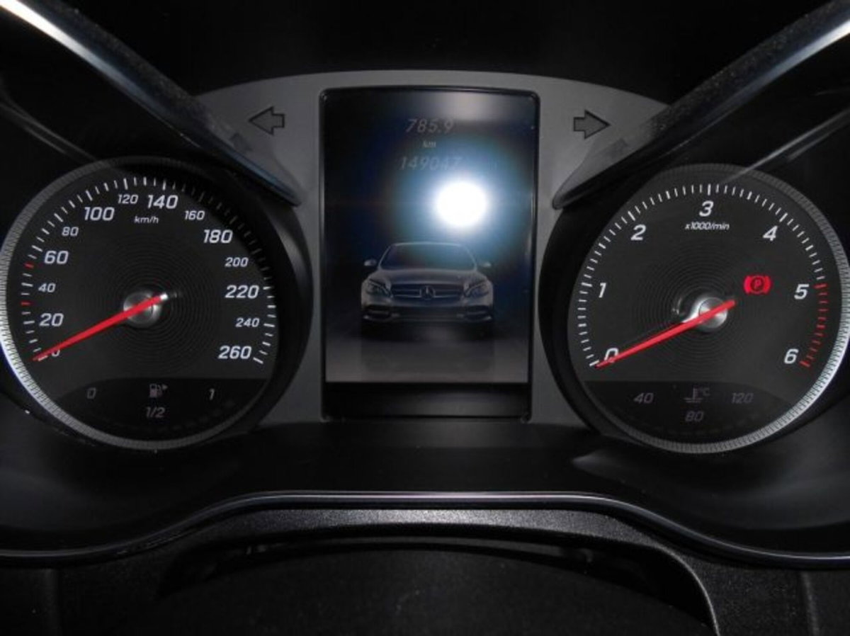 Mercedes-Benz Classe C 220 d Auto Sport (13)