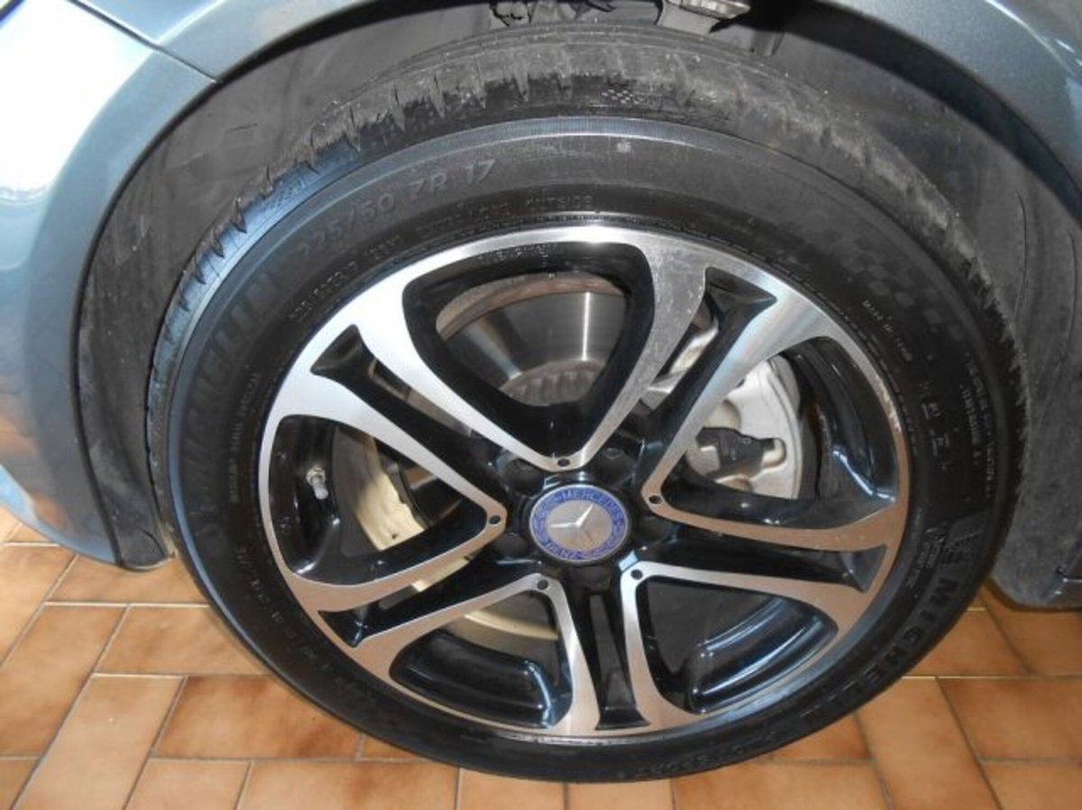 Mercedes-Benz Classe C 220 d Auto Sport (14)