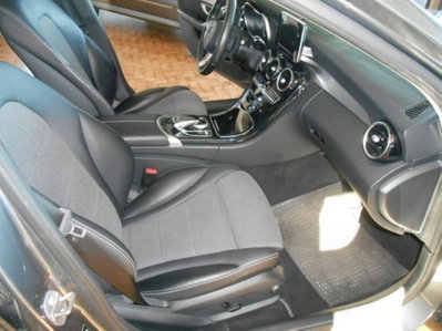 Mercedes-Benz Classe C 220 d Auto Sport (9)