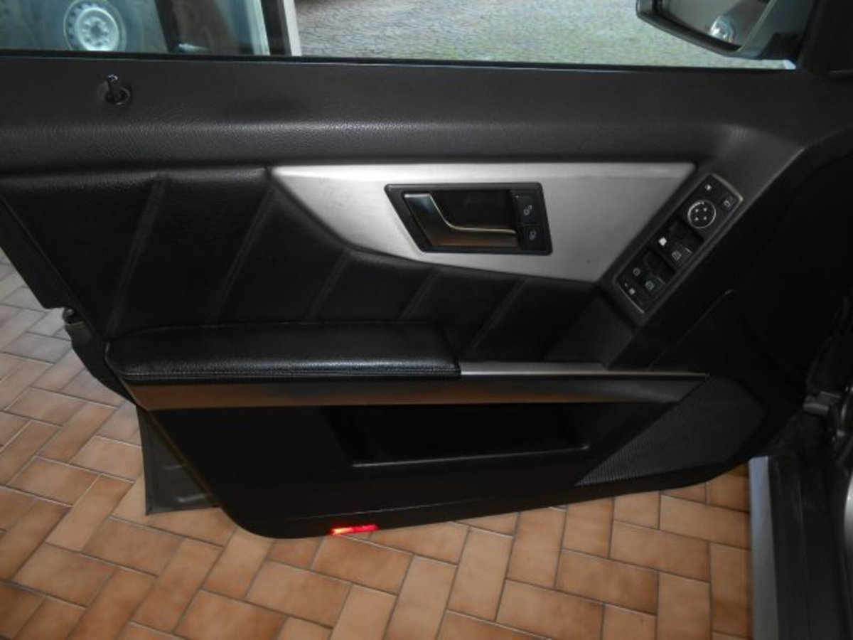 Mercedes-Benz GLK 220 CDI Premium Automatic (5)