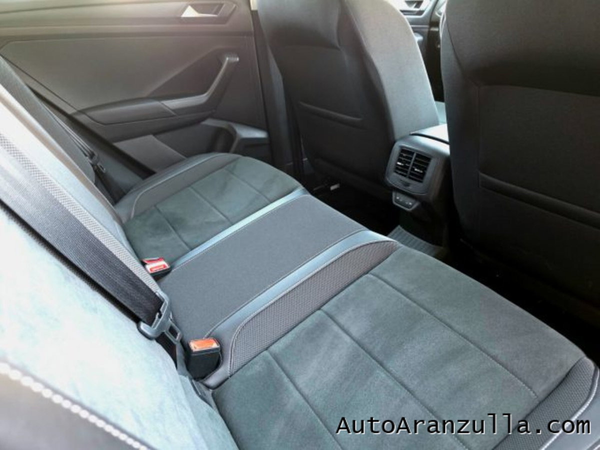 Volkswagen T-Roc 2.0 TDI SCR 150 CV DSG Style BlueMotion Technology (17)