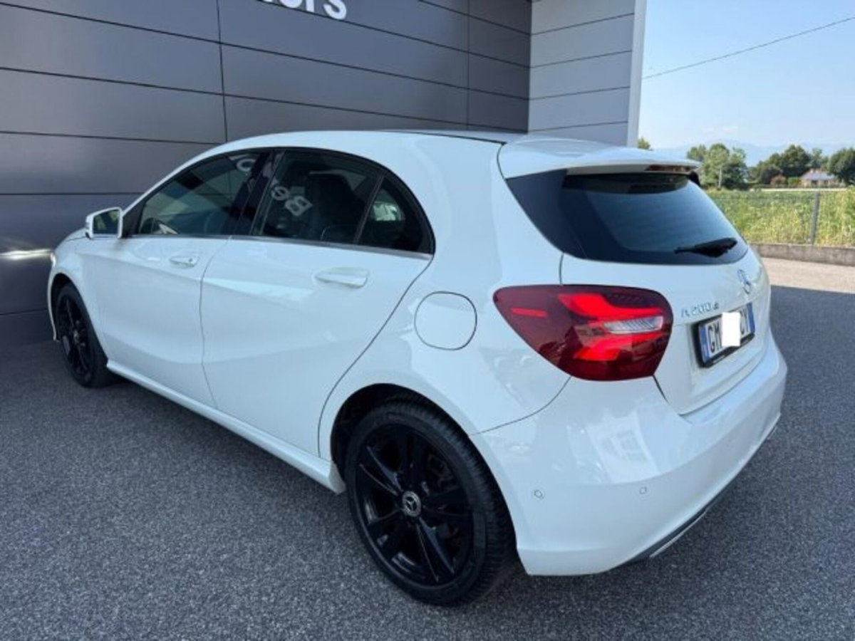 Mercedes-Benz Classe A 200 d Sport (4)