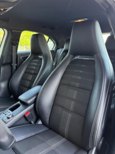 Mercedes-Benz Classe A 200 d Sport (9)