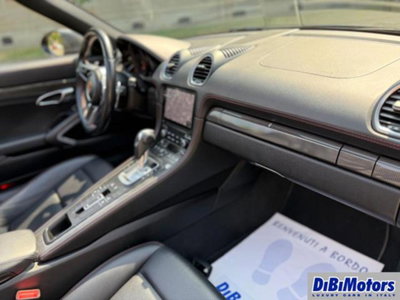 Porsche 718 Boxster  Boxster 2.0 T (2)
