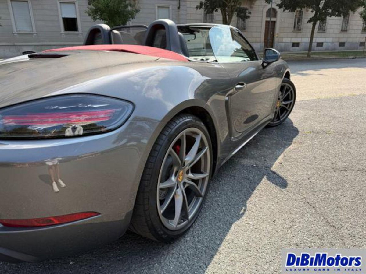 Porsche 718 Boxster  Boxster 2.0 T (5)