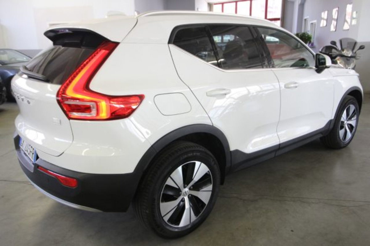 Volvo XC40 T4 Recharge Plug-in Hybrid Inscription Expression (5)